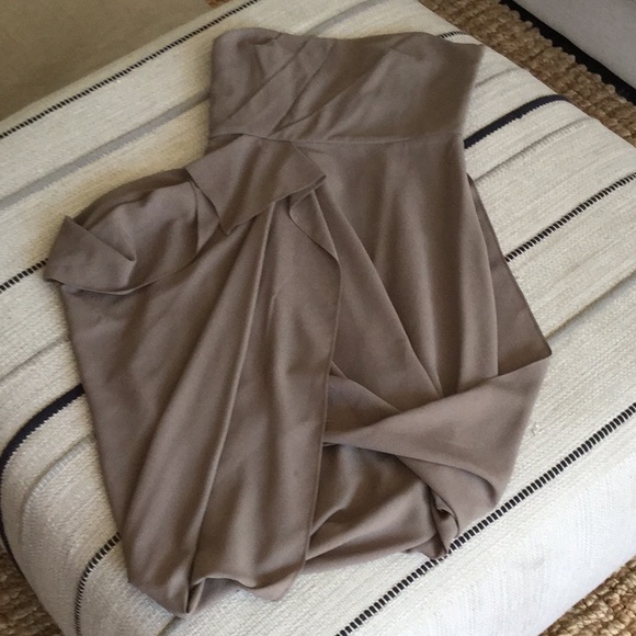 BCBGMaxAzria Dresses & Skirts - BCBG Runway Cocktail Dress BCBGMaxAzria Dresses & Skirts - BCBG Runway Cocktail Dress